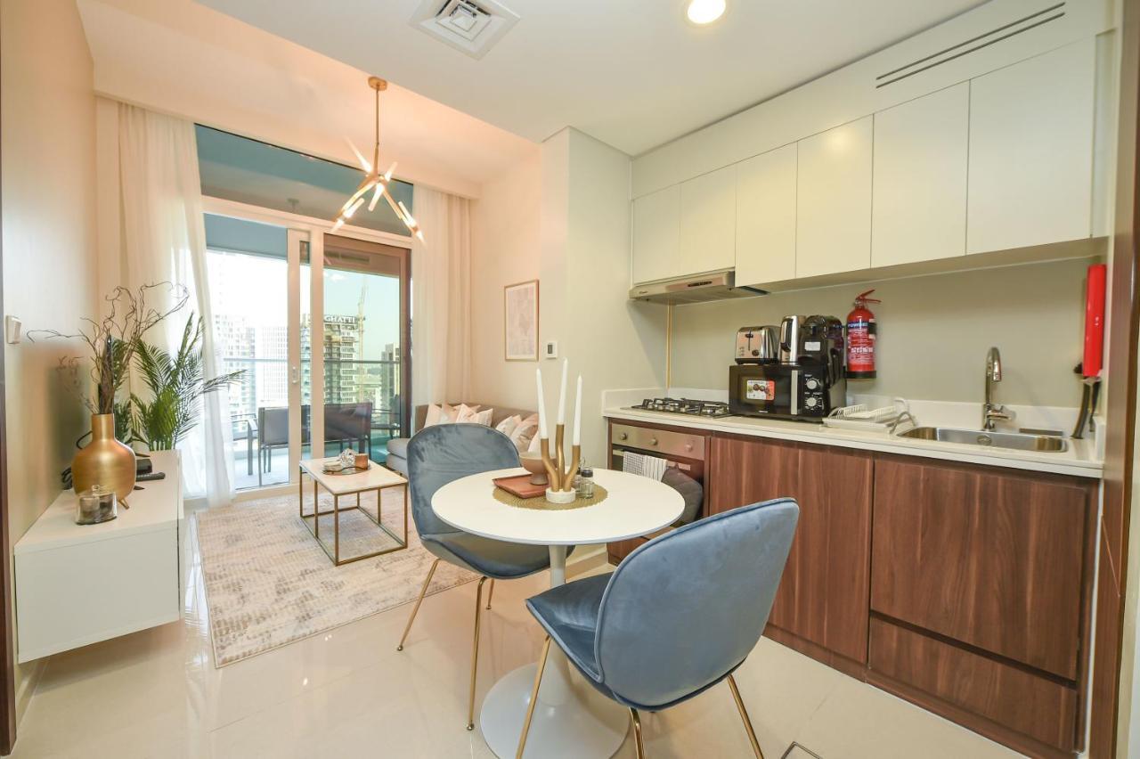 Brand New Reva Residence 1 Bedrooms Apts - Business Bay Dubai Bagian luar foto